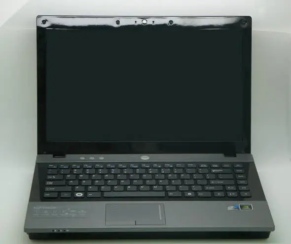 Shanzhai Originals: Proton 14 inch Laptop