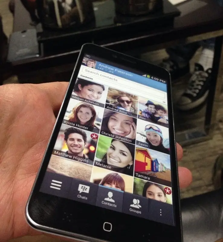 Leaked photos of the 8-core UMi X3, another iPhone inspired flagship phone
