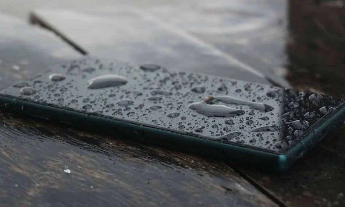 Water Resistance Tester app will test your smartphone's water resistance without using water