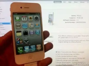 Update: White iPhone 4 Available in China? Video
