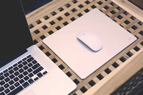 Xiaomi release alloy mouse mat for $10