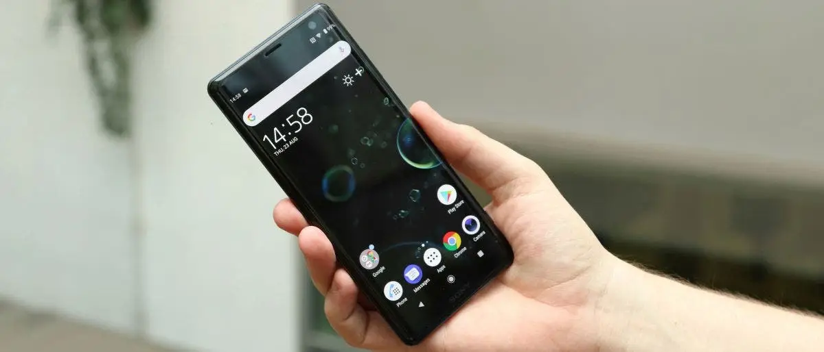 Sony Xperia XZ3 with curved OLED display, Android 9.0 Pie, and Side-Sense goes official