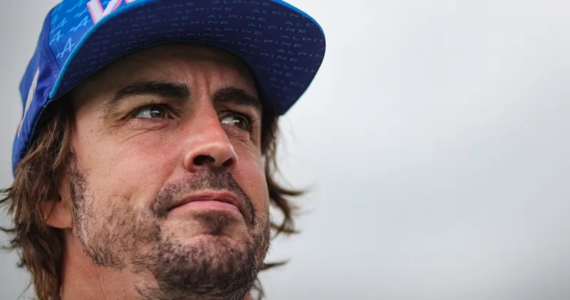 BREAKING. Fernando Alonso vervangt Sebastian Vettel bij Aston Martin