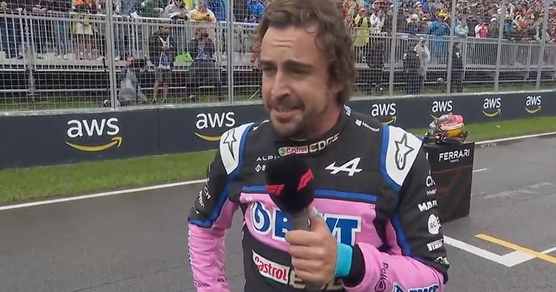 Fernando Alonso gaat vol voor de overwinning: 'In bocht 1 Max aanvallen'