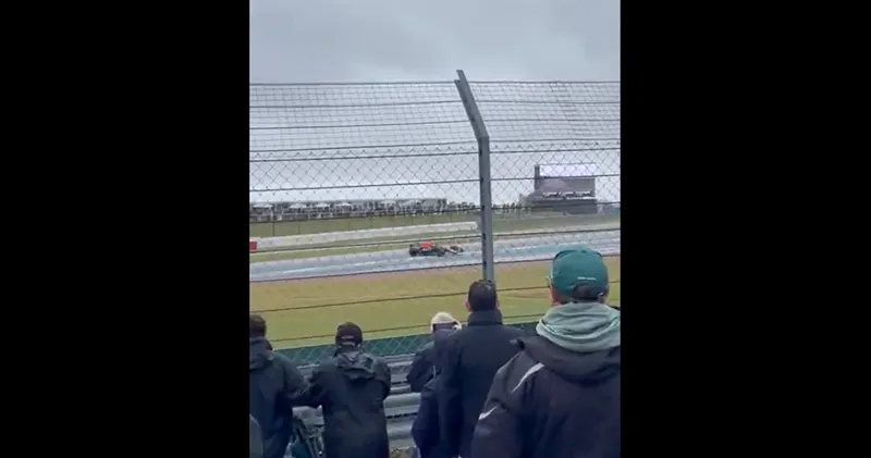 Video. De 360 spin van Max Verstappen gefilmd vanuit het publiek