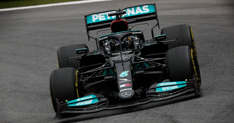 Robert Doornbos spreekt zich uit over Mercedes-krachtbron