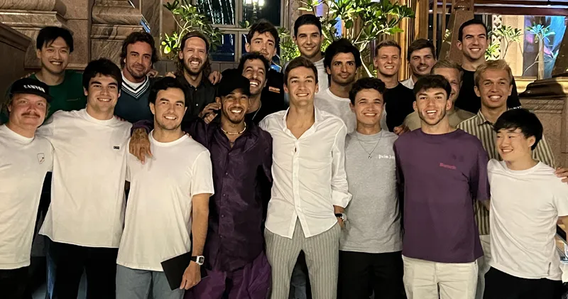 Britse media: 'Lewis Hamilton betaalde etentje voor alle 20 coureurs'