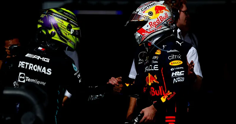 Hamilton: 'Budgetplafond overtreding Red Bull een trap na'
