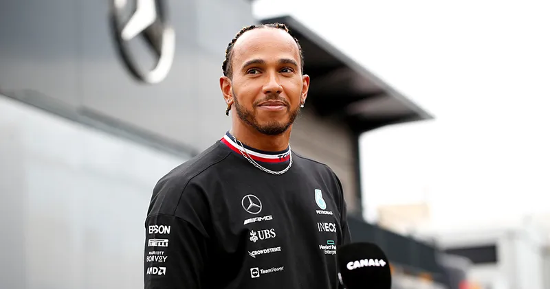 Lewis Hamilton deelt tik uit aan Fernando Alonso op Instagram