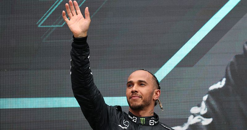 Lewis Hamilton geeft update over toekomst: 'Blijf in de F1 tot mijn achtste titel'