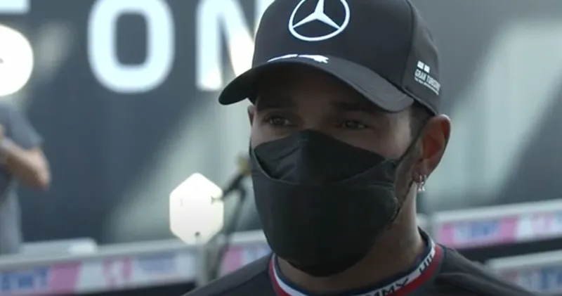 Video. Lewis Hamilton duidelijk: 'Max reed op mij in'