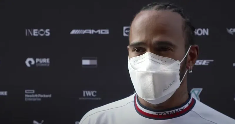 Video. Lewis Hamilton reageert op zijn motorproblemen tijdens VT2 in Zandvoort