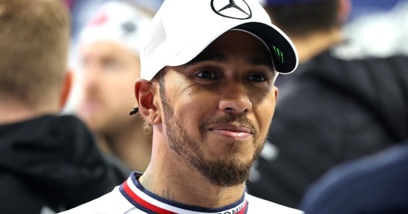 Medical car-coureur over toestand Hamilton na crash in Italië