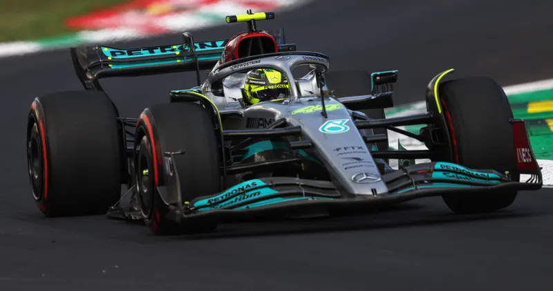 Lewis Hamilton grapt over Italiaanse GP: 'Ik neem mijn iPad mee in de auto'