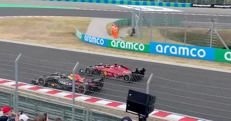 Video. De inhaalactie van Max Verstappen op Charles Leclerc vanuit het publiek gefilmd