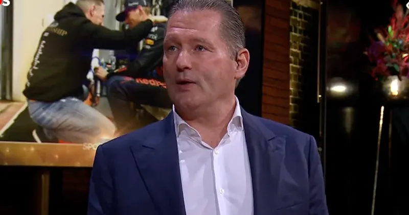 Video. Jos Verstappen haalt prijs op voor Max Verstappen: 'Ben er meer mee bezig dan hij'