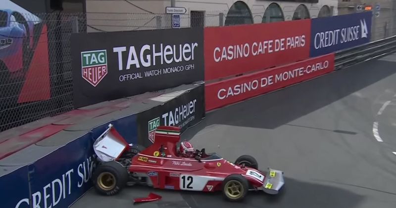 Video. Charles Leclerc crasht met Niki Lauda's Ferrari in Monaco