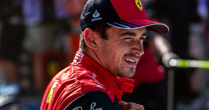 Damon Hill ziet verschil tussen Max Verstappen en Charles Leclerc: 'Dat mist hij'