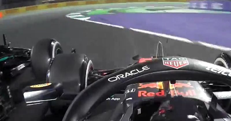 Video. Max Verstappen behoudt leiding tijdens herstart GP Saoedi-Arabië