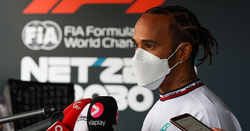 Lewis Hamilton reageert op uitspraken Christian Horner: ‘Geef hem geen aandacht’