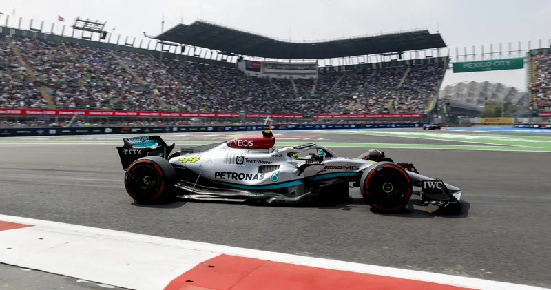 Lewis Hamilton over Toto Wolff: 'Hij is een van mijn beste vrienden'