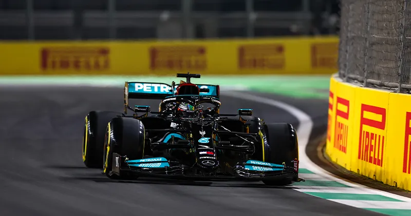 Breaking. Hamilton moet zich melden bij stewards voor tweede incident