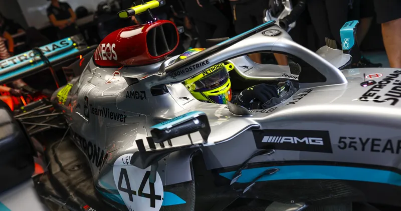 Stewards doen uitspraak over mogelijke straf voor Lewis Hamilton