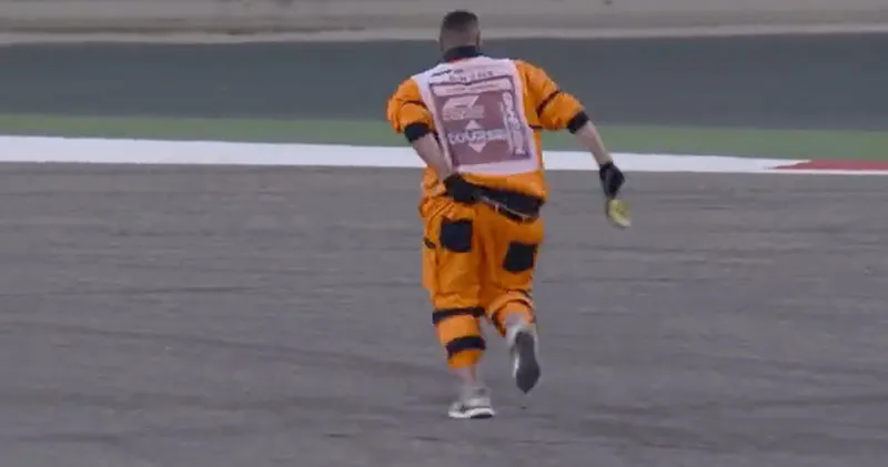 Video. Marshall heeft 'ongelukje' tijdens Virtual Safety Car