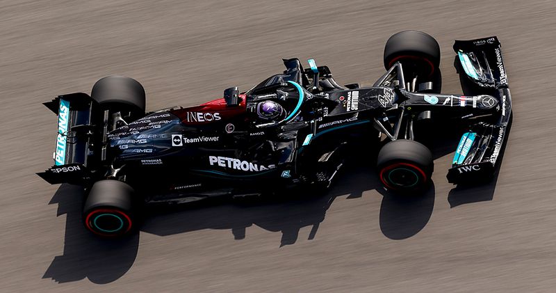 Christian Horner verwacht problemen voor Red Bull door achterwielophanging Mercedes