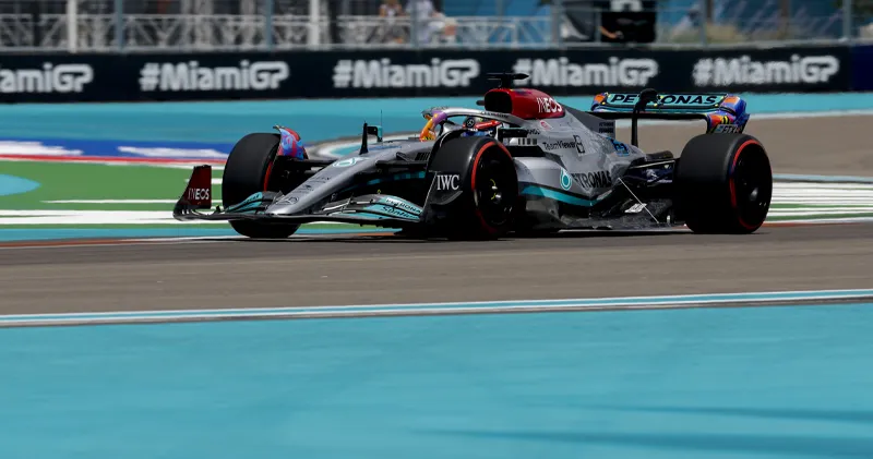 Mercedes weer met beide voeten op de grond: 'We stuiteren nog steeds'
