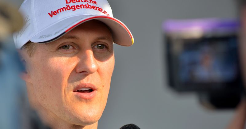 'Vriend van familie Schumacher smokkelde foto's van Michael Schumacher mee uit huis'