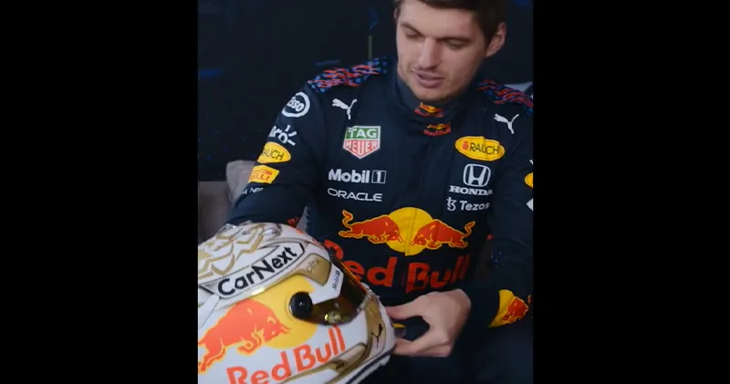 Video. Max Verstappen toont nieuwe helm voor komend seizoen