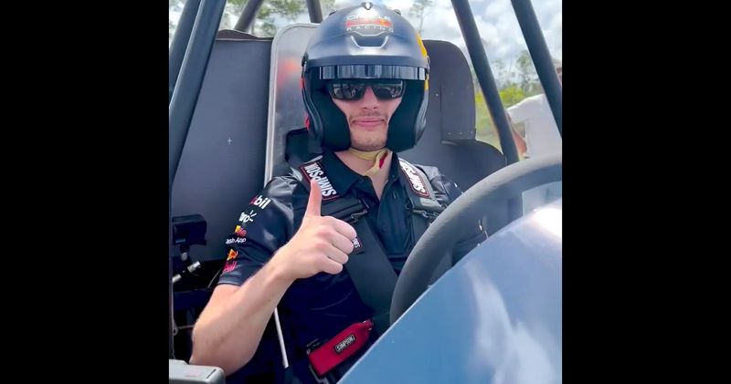 Video. Max Verstappen en Yuki Tsunoda rijden in moerasbuggy
