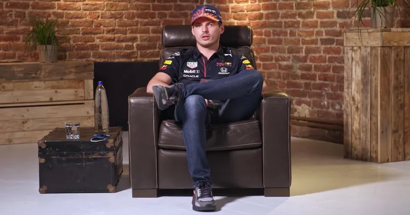 Video. Max Verstappen vertelt over het internet, zombies en onzichtbaarheid