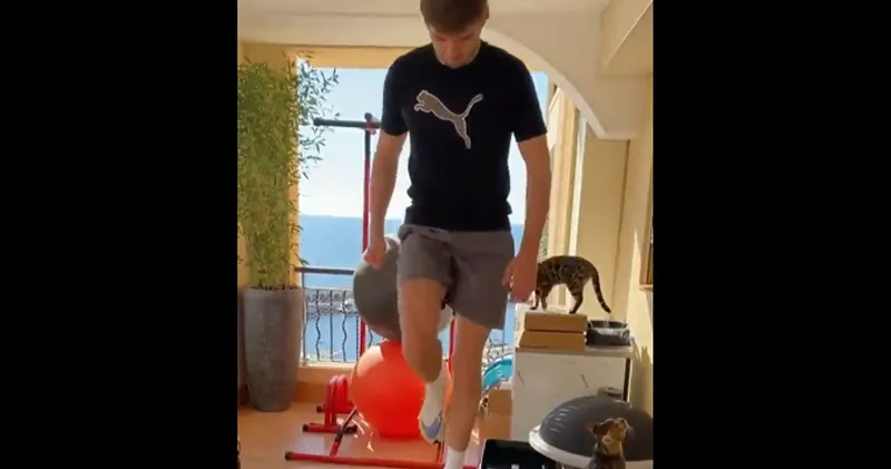 Video. Max Verstappen bereidt zich voor op Grand Prix van Verenigde Staten