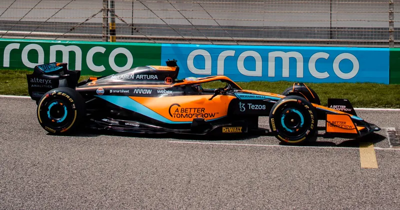 McLaren toont nieuwe livery in aanloop naar testdagen Bahrein
