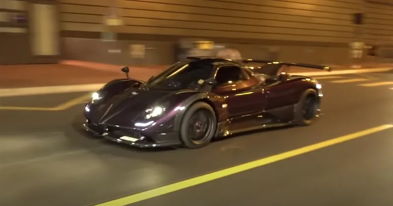 Video. Lewis Hamilton scheurt met zijn Pagani Zonda 760 LH door Monaco
