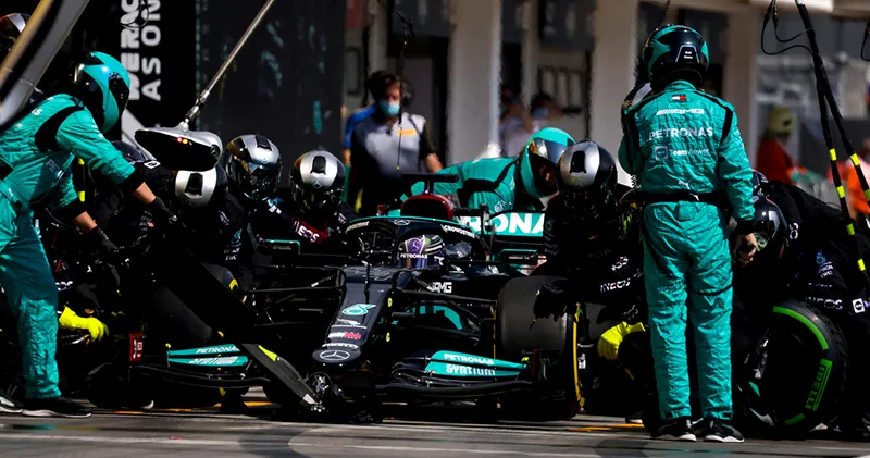 Hoe Mercedes faalde in het pijnigen van Red Bull in België