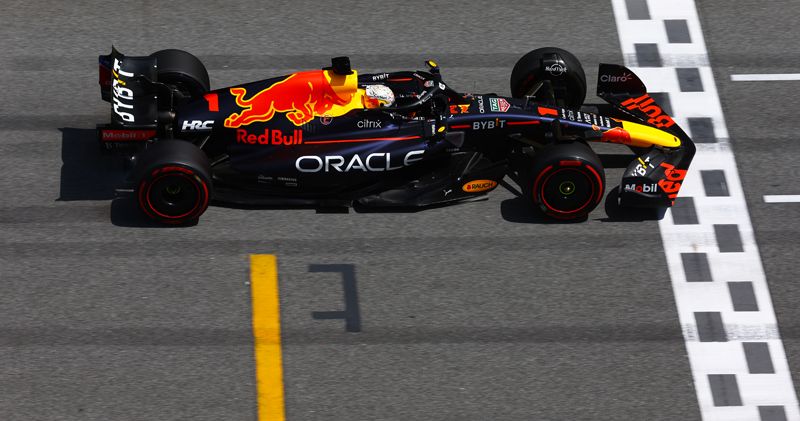 Max Verstappen wint de Grand Prix van Spanje en pakt leiding in kampioenschap