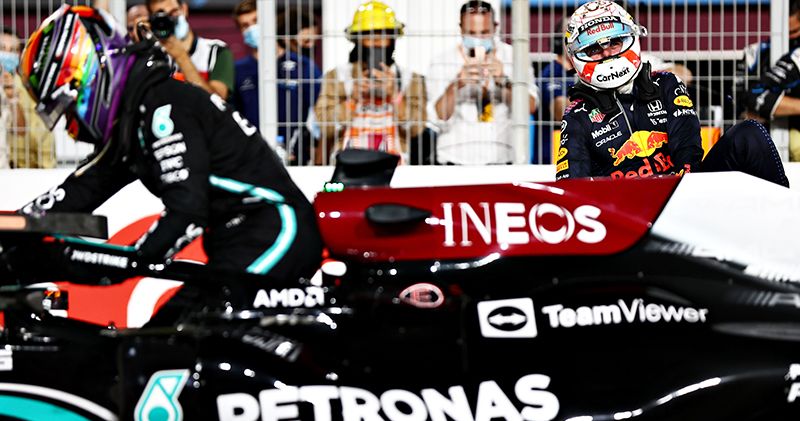 Johnny Herbert: 'Hamilton reed geweldig seizoen, Verstappen heeft het gekregen'