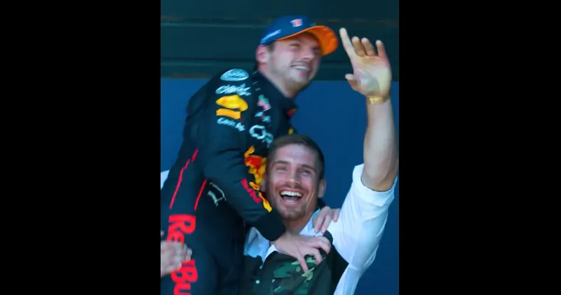 Video. Max Verstappen viert pole position samen met Rico Verhoeven