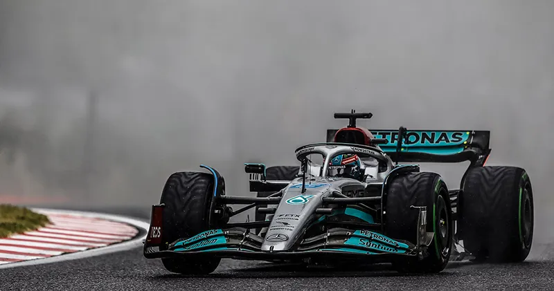 Mercedes slaat groot gat naar Max Verstappen op nat Suzuka tijdens VT2