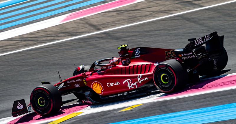 Ferrari domineert tijdens tweede vrije training in Frankrijk