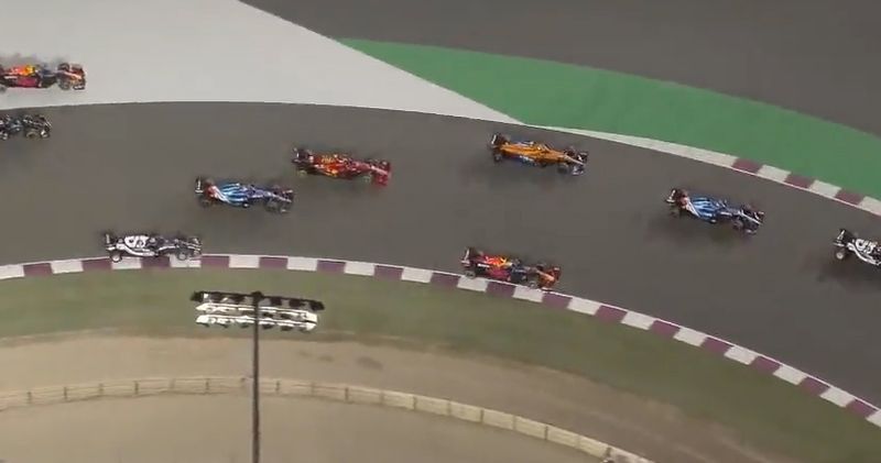 Video. Max Verstappen maakt plekken goed tijdens start GP Qatar