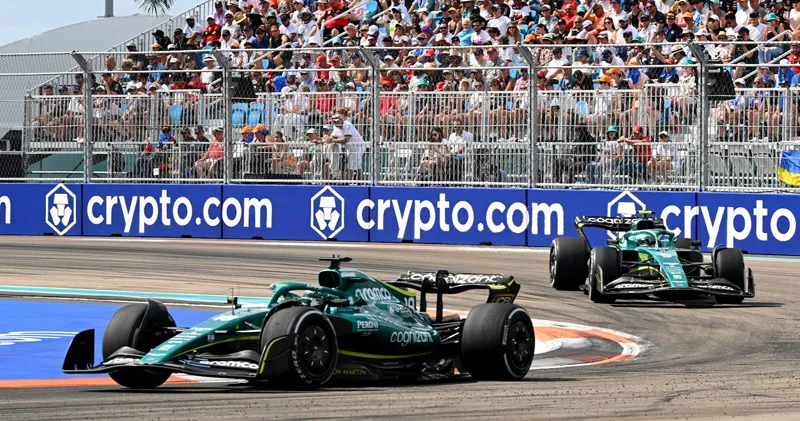 Aston Martin geeft alleen Lance Stroll verbeterde auto in Spanje