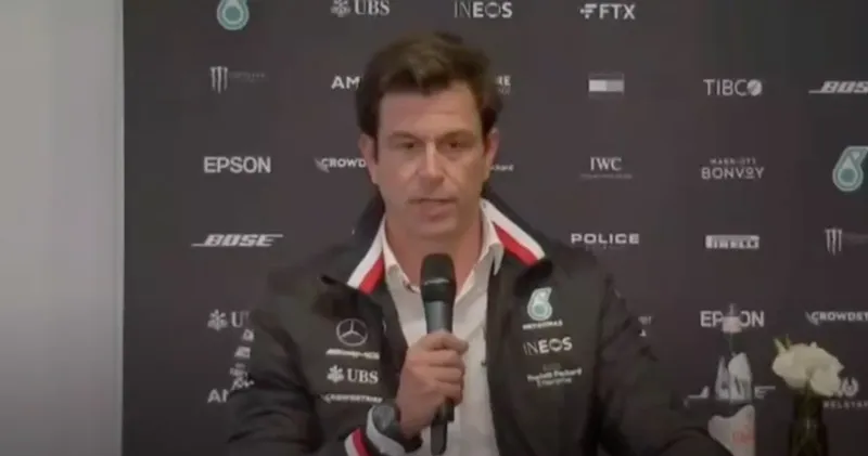 Video. De reactie van Toto Wolff op de diskwalificatie van Hamilton na sprintrace