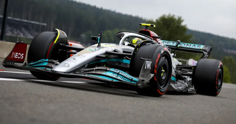 Mercedes baalt van Red Bull-dominantie: 'Races zijn voorspelbaar geworden'