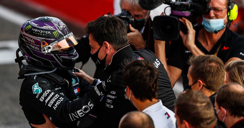 Nico Rosberg pareert uitspraak Wolff: 'Russell haalt wel resultaat in de Mercedes'