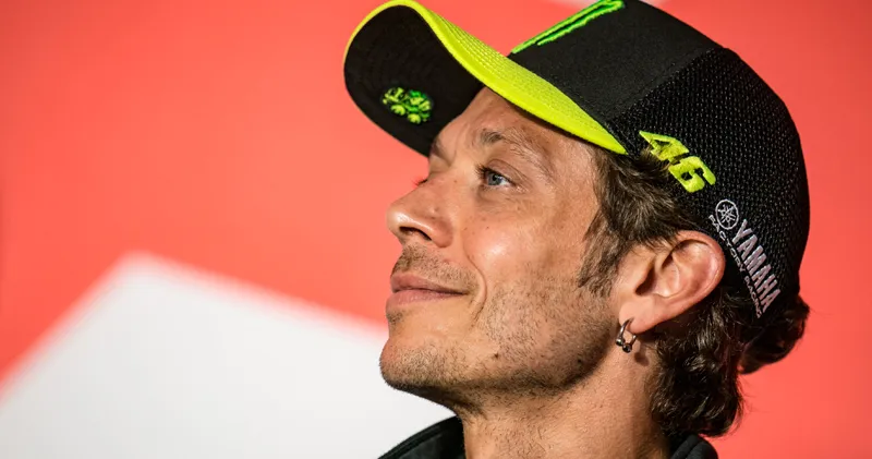 Breaking. MotoGP-legende Valentino Rossi stopt na dit seizoen