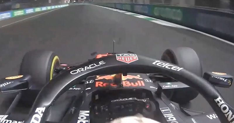 Video. De board-radio van Max Verstappen tijdens het incident met Lewis Hamilton